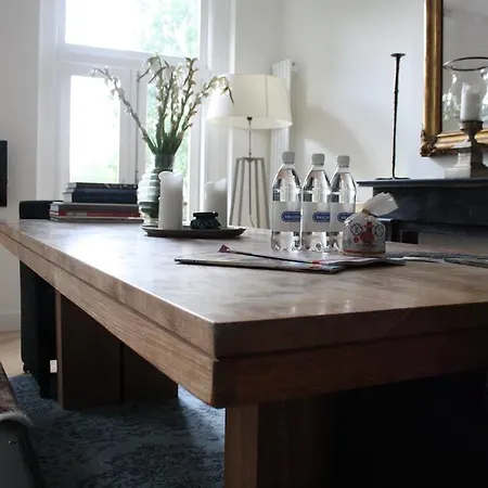 Vondelpark Retreat *