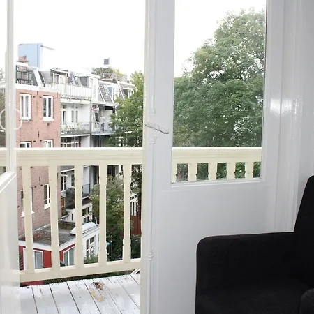 Vondelpark Retreat *